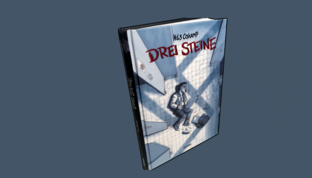 Vor grauem Hintergrund sieht man das Buchcover der Publikation "Die drei Steine". Darauf sieht man einen Jungen, der wohl zusammengeschlagen auf einem Fließenboden liegt. Darüber schwebt ein grüßes Hakenkreuz.