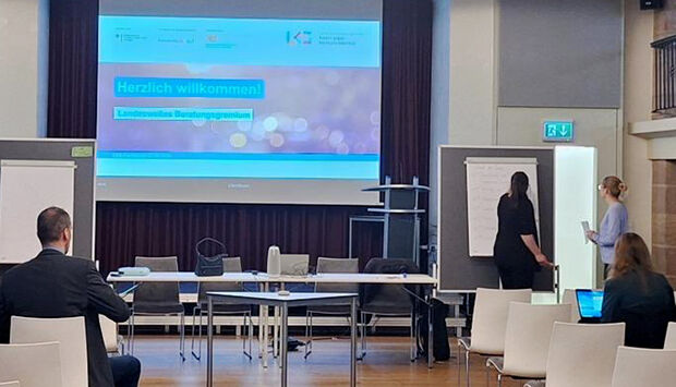 Der Saal, in dem sich das Landesweite Beratungsgremium in Nürnberg getroffen hat. 