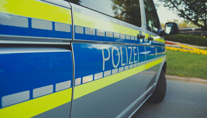 Ein Polizeibus.