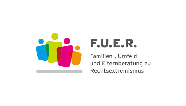 Das Logo der Familien-, Umfeld- und Elternberatung zu Rechtsextremismus in Bayern (F.U.E.R.).